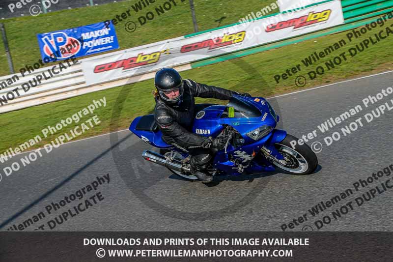PJM Wedding Photography;enduro digital images;event digital images;eventdigitalimages;mallory park;mallory park photographs;mallory park trackday;mallory park trackday photographs;no limits trackdays;peter wileman photography;racing digital images;trackday digital images;trackday photos